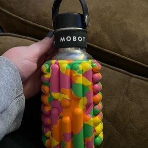 Mobot Water Bottle with Foam Roller